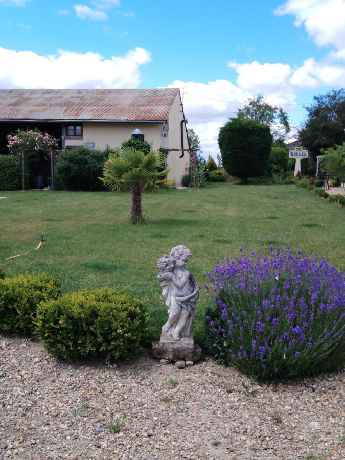A L Époque Bed and Breakfast Bouges  Exterior foto